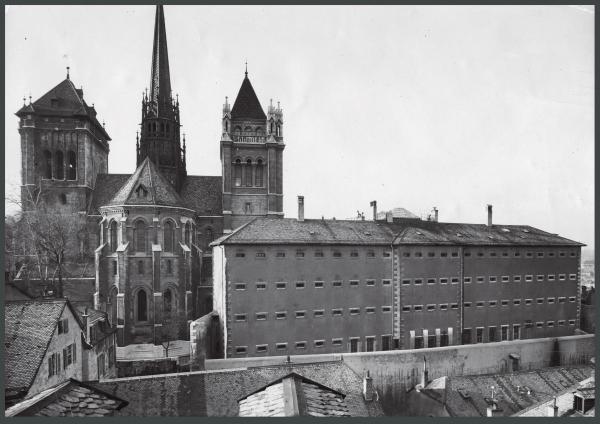 Image 14 - La prison de l’Évêché, vue prise depuis les combles du palais de justice (sans date).